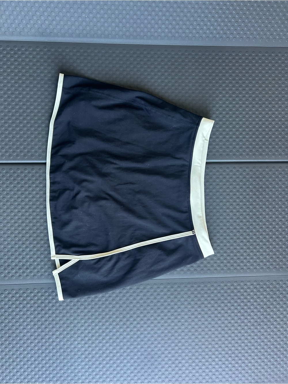 L space Athletic skirt (shorts underneath) women’s small